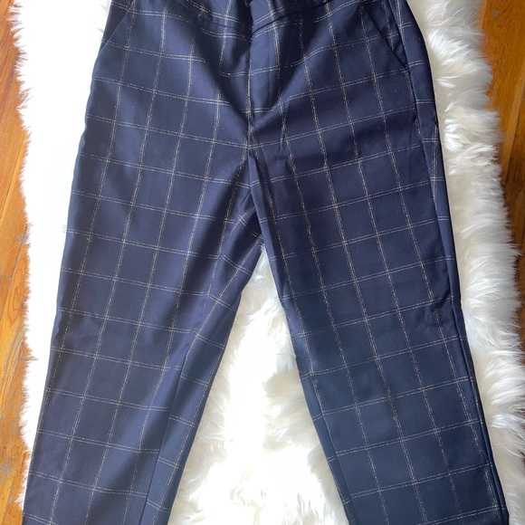 Sold-Banana Republic Factory Hayden Pull-on Tapered Fit Ankle Pant- 6 - Picture 3 of 5